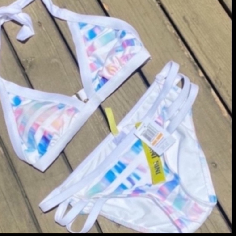 NWT- Gianni Bini Bikini